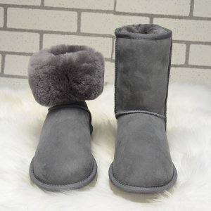 UGG Classic Short Gray