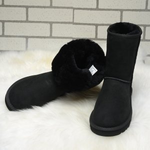 UGG Classic Short Black