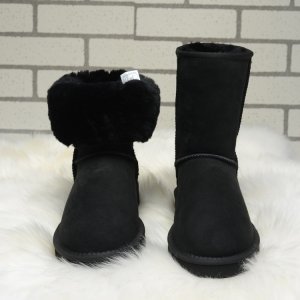UGG Classic Short Black