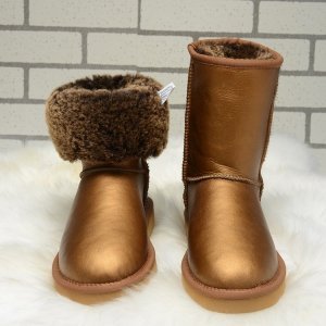 UGG Classic Short leather Gold