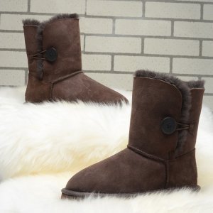 UGG Bailey Button
