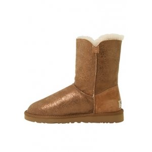 UGG Bailey Button