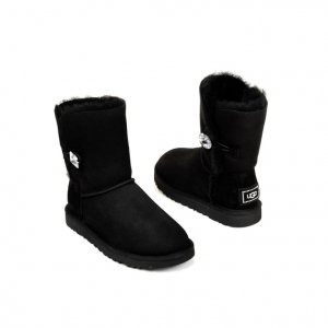 UGG Bailey Button
