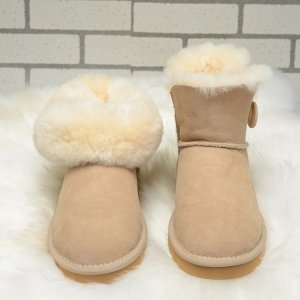 UGG Bailey Button Mini