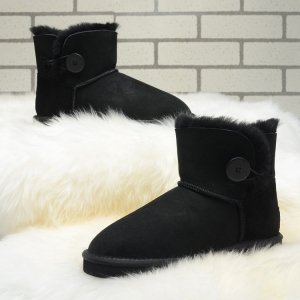 UGG Bailey Button Mini