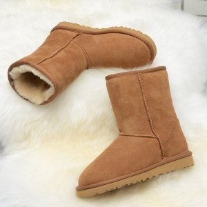 UGG Classic Short Dust