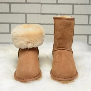 UGG Classic Short Dust
