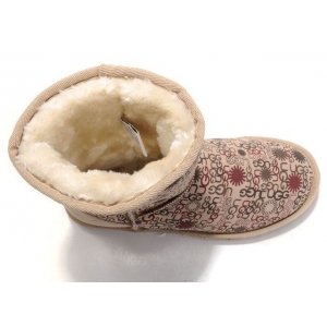 UGG Classic Short Fancy Sand