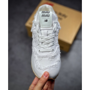 NEW BALANCE 574 X MIU MIU (067)