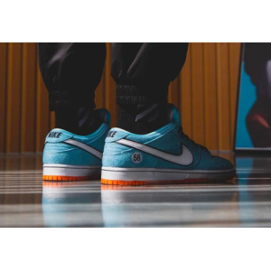 Nike SB Dunk Low Gulf