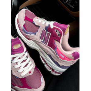Кроссовки New Balance 2002 R Protection Pack Pink мультиколор