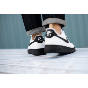 Кроссовки Nike Air Force 1′ 07 White Black Sole