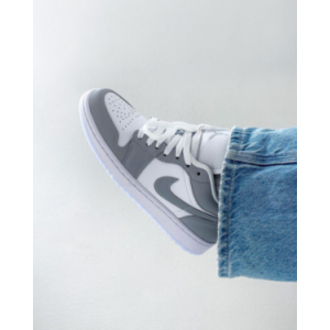 Кроссовки Nike Air Jordan 1 Low Wolf Grey