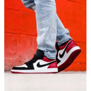 Кроссовки Nike Air Jordan 1 Low Bred Toe