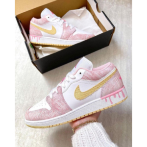 Кроссовки Nike Air Jordan 1 Low Strawberry