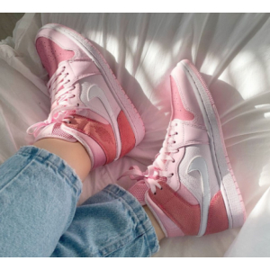 Кроссовки Nike Air Jordan 1 Mid Digital Pink