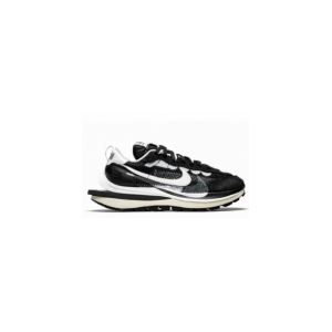 Кроссовки Nike x Sacai WaporWaffle (черно-белые)