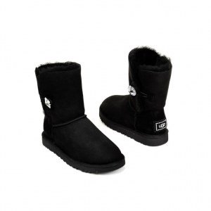 UGG Bailey Button