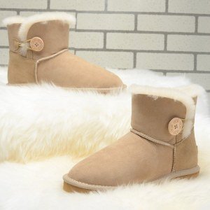 UGG Bailey Button Mini