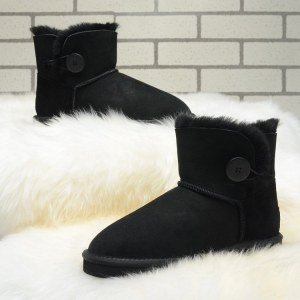 UGG Bailey Button Mini