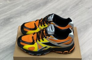 Reebok Spike Runner 200 Vetements (003)