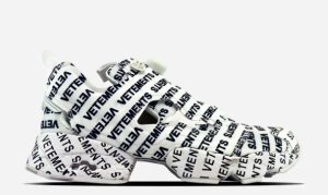 Reebok Insta Pump Fury x Vetements (белые с черными надписями)